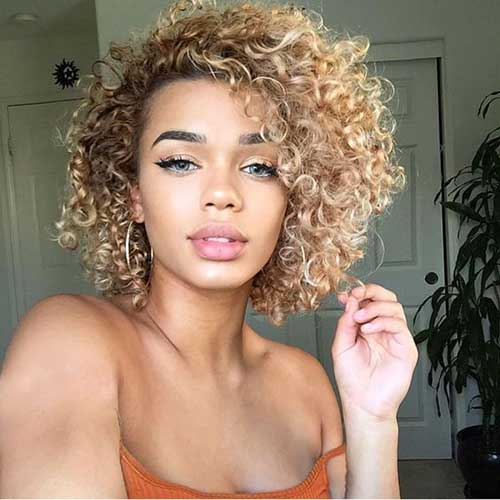 20 Stylish Curly Short Hairstyles For 2021 Summer Short