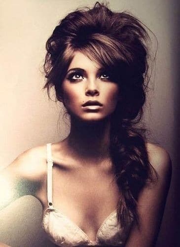 Messy Side Braided Hair Style