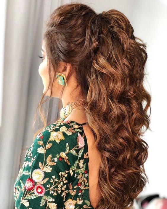 indian messy hairstyle for girls